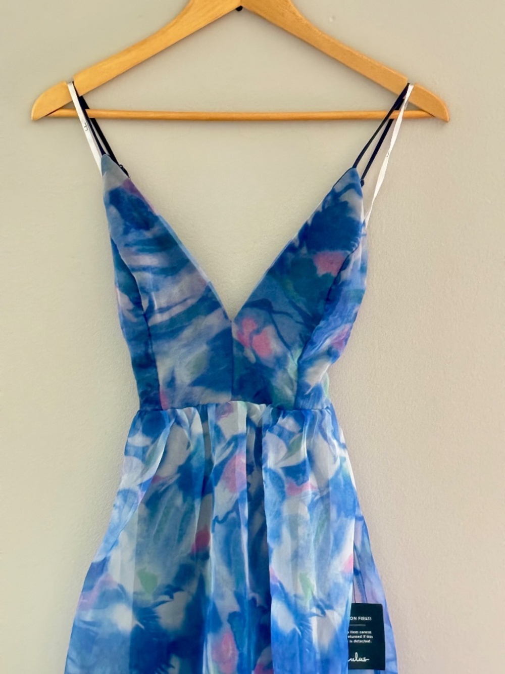 NWT Lulu's Bloom Wildly Maxi Dress Open Back Watercolor Fairy Organza Blue Sz XS - Picture 4 of 16